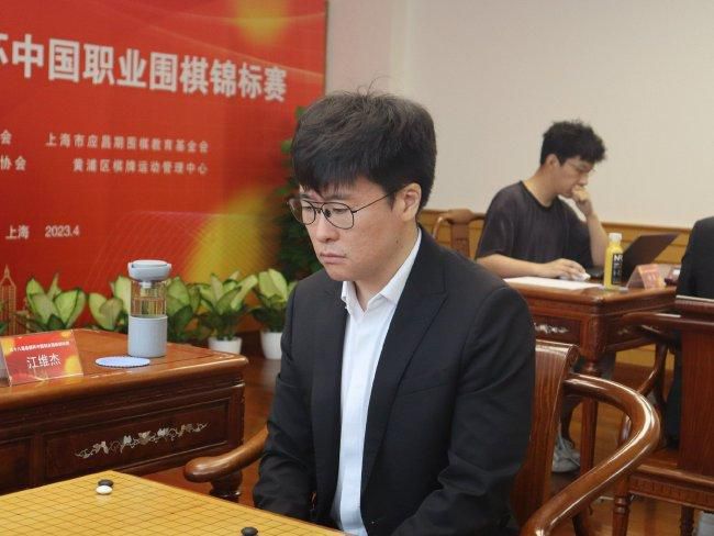 与会领导、专家及行业代表围绕中国电影国际叙事与传播效能展开研讨，为电影高质量“走出去”建言献策。